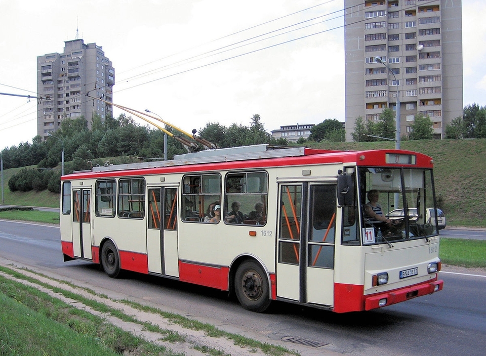 Так виглядає тролейбус Шкода ТР-14 (згідно з інформацією з Інтернету)