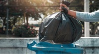 5 речей, які не можна викидати у смітник, щоб не накликати нещастя: народні прикмети