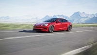 Нова Tesla: штурвал замість керма та запас ходу 836 км (5 ФОТО)