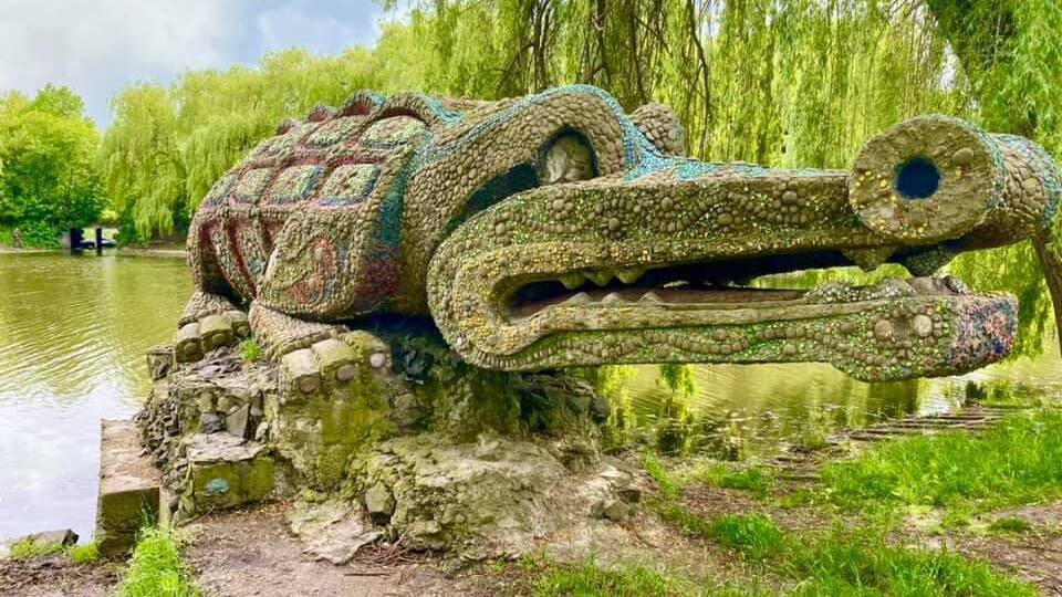 Знаменитий "Крокодил" у рівненському Гідропарку. Фото опублікував Роман Денисюк. 