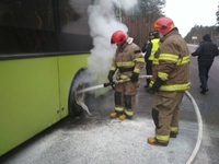 Автобус Volvo, який прямував з-за кордону, загорівся на Рівненщині  (ФОТО)