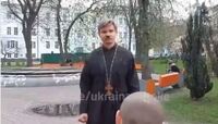 У соцмережах «гуляє» відео про п’яного священника у Києві. Це провокація? (ВІДЕО)