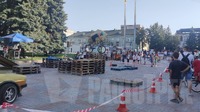 Екстремали зібрали рівнян у центрі міста (ФОТО/ВІДЕО)