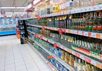 Спецмагазини: Заборону на продаж алкоголю і тютюну – в супермаркетах – готуютьу у ВРУ