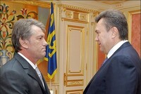 Янукович віддячив Ющенку: йому одному він призначив – довічну ЗП (ФОТО)