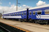 Удар поруч із вагоном: український відомий гурт потрапив під обстріл у Дніпрі (ФОТО)