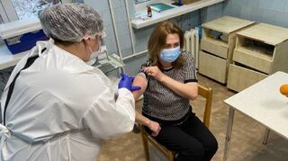 Олена Гандзюк вакцинувалася одна з перших. Фото - РОДА. 