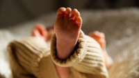 11-місячне немовля померло під час лікування пневмонії: На Житомирщині лікарю оголосили підозру 