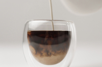 Вік, з якого більше не можна пити каву з молоком. І ви точно здивуєтеся