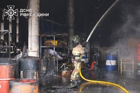 Пожежа біля Рівного: у Антополі горіли складські приміщення (ФОТО/ВІДЕО)