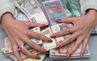 Директорка на Рівненщині «напокращувала» свій добробут на півмільйона гривень
