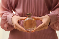 Життя тільки починається: парфуми для панянок 50+ які додадуть молодості життєвої енергії 