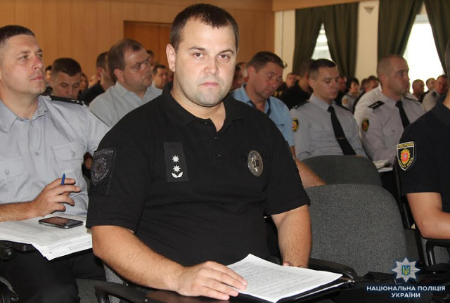 На фото: начальник відділу комунікації поліції області Антон Крук