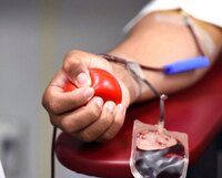 Донорів крові для поранених бійців на Сході терміново шукають У Рівному