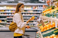 Скільки коштують продукти у Польщі: ціни з магазинів (ФОТО)