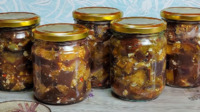 Баклажани «як гриби» на зиму: Простий рецепт, який завжди вдається