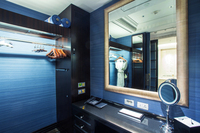 Гардеробна чи шафа, що насправді зручніше у квартирі: ознаки які люди часто пропускають,  а потім шкодують