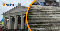 Тернистий шлях до Мельпомени у Рівному: сходи біля театру розбиті вже третій рік поспіль (ФОТО)