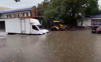 Луцьк пішов під воду після потужної зливи: затопило парк Лесі Українки та Старий ринок (ФОТО)