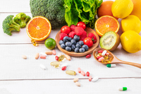 Які вітаміни приймати навесні: коротко і просто