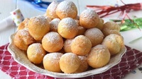 Пишні солодкі медові пончики з молока – ідеальний десерт (РЕЦЕПТ)