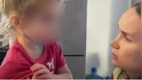 «Це ми з Федорівною дралися»: виховательку звинувачують у побитті трирічної дівчинки (ФОТО/ВІДЕО)