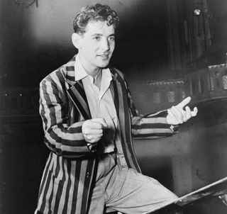 1945 р., Бернстайн -- диригент оркестру Нью-Йоркської філармонії (фото РівнеРетроРитм)