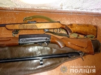 Жителі Рівненщини, які не хочуть за ґрати, добровільно здають зброю (ФОТО)