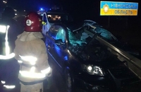 Машину розтрощило, але водій вижив: ДТП на Рівненщині (ФОТО) 