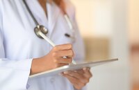 Українцям дадуть 2000 грн на медичне обстеження: Як отримати кошти