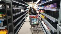 Порожні полиці в магазинах: у Криму почали зникати продукти