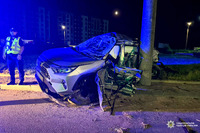 Влетів у дві електроопори на Луцькому кільці: деталі ДТП у Рівному (ФОТО)
