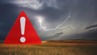 Сильний вітер і грози: на Рівненщині оголосили штормове попередження