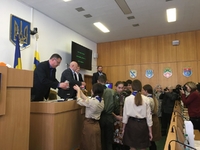 Вифлеємський вогонь миру передали голові обласної ради у Рівному (ФОТО)