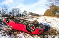 Розтовкла елітний Porsche Рanamera і мало не вбила 34-річного чоловіка: киянка скоїла на Рівненщині ДТП (ФОТО)