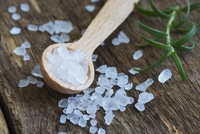 10 варіантів незвичного застосування солі