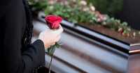 Що не можна робити під час похорону: народні прикмети