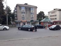 У Рівному сталася ДТП на вулиці Степана Бандери (ФОТОФАКТ)