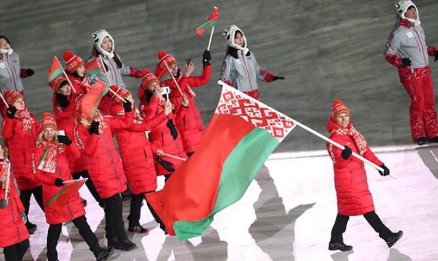 Екс-рівнянка Алла Цупер -- несе прапор Білорусі