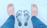 Теплі шкарпетки і крем з м’ятою: прості способи швидко зігріти ноги