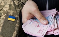 Скандал на Рівненщині: Гроші військового зникли під час полону, підозрюють рідну матір
