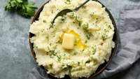 Один простий інгредієнт зробить картоплю-пюре смачнішою та ароматнішою: Простий секрет, про який знають одиниці