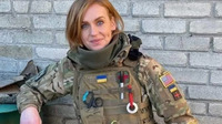 Красуня-парамедик зі США не загинула під Бахмутом, захищаючи Україну: Вона – Жива (ФОТО)