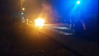 Восьмеро вогнеборців гасили машину у Сарнах (ФОТО/ВІДЕО)