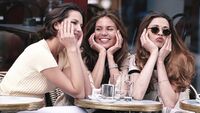 Якщо вам кажуть ці «турботливі» фрази — вас насправді знецінюють