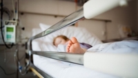9-річний хлопчик захворів на дифтерію. Батьки від щеплень відмовлялись