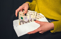 Українцям з Дією виплатять 1500 гривень, якщо подати заяву до 20 квітня у телефоні