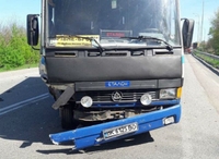 Водій легковика зчинив ДТП з пасажирським автобусом (ФОТО/ВІДЕО)