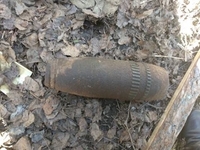 У Рівному на Соборній чоловік знайшов снаряд (ФОТО)