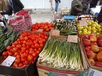 Молоді овочі продають на ринку Рівного (ЦІНИ/ФОТО)